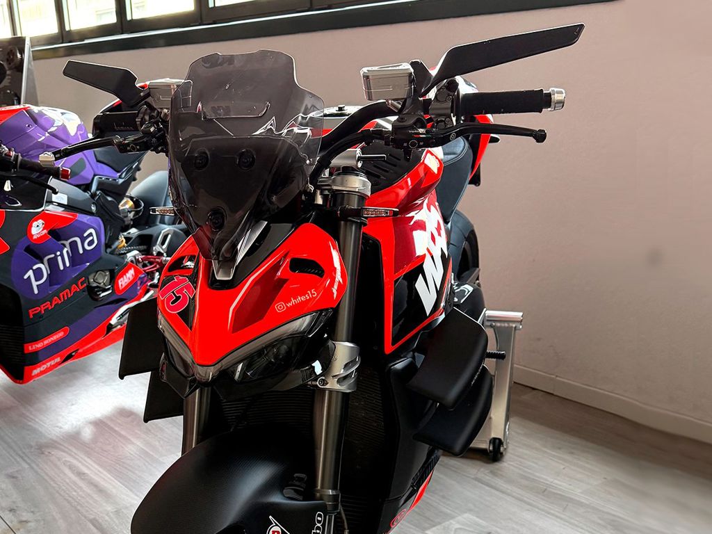 WRS SPORT WINDSCREEN