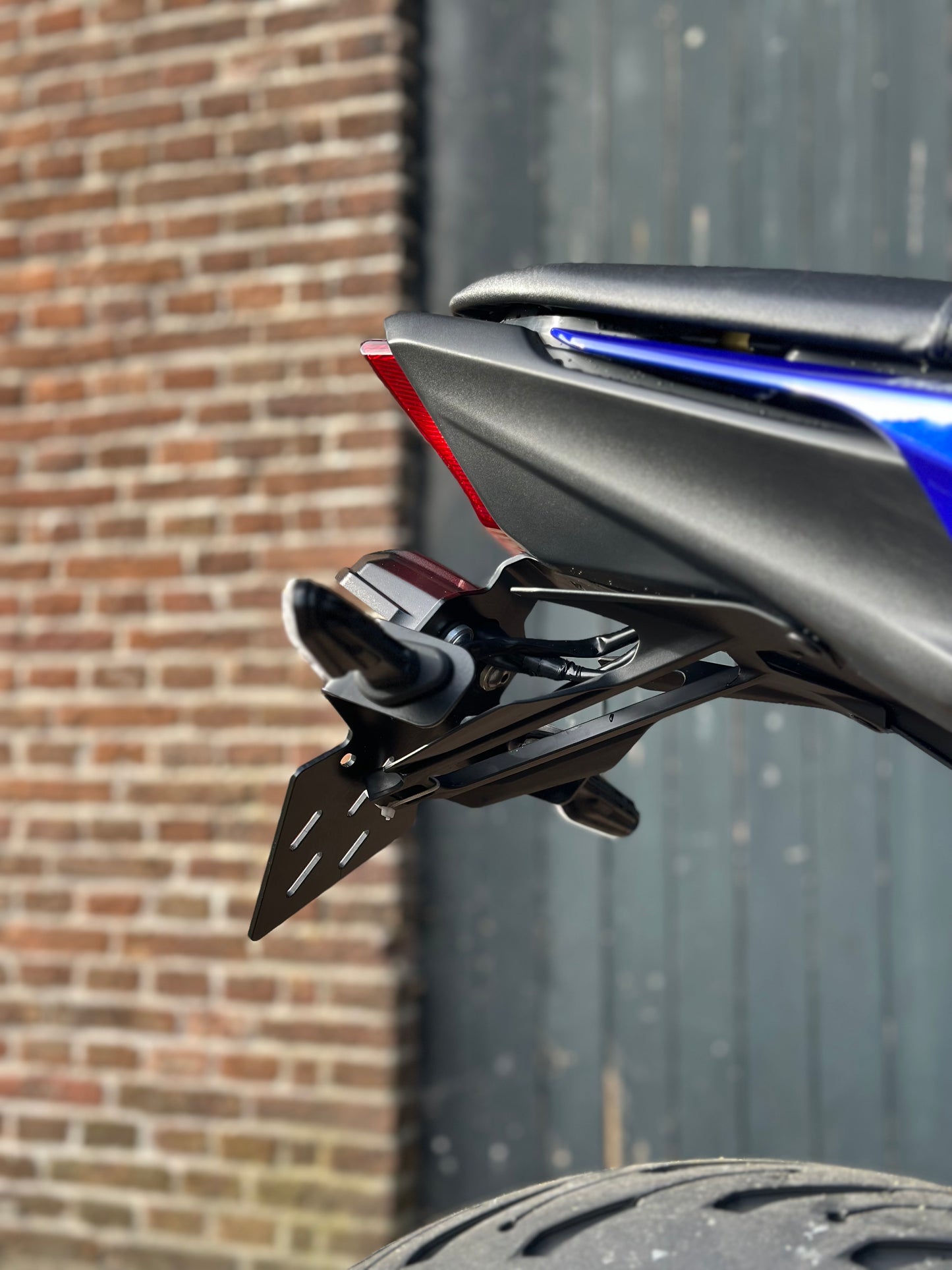 Korte Kentekenplaat Houder - Motor Accessoires - Yamaha MT-07 - OEM Verlichting - 2013 t/m 2024