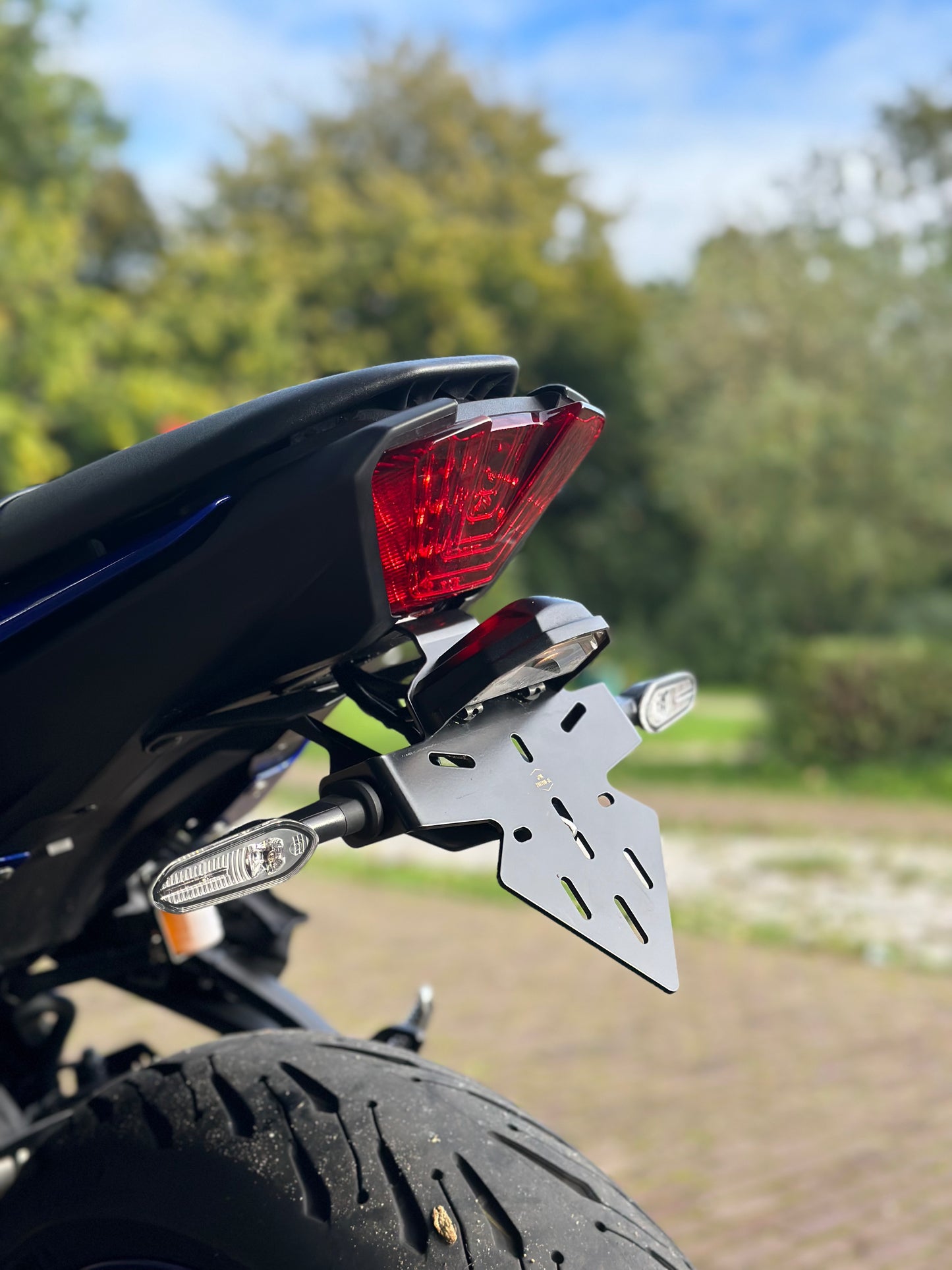Korte Kentekenplaat Houder - Motor Accessoires - Yamaha MT-07 - OEM Verlichting - 2013 t/m 2024