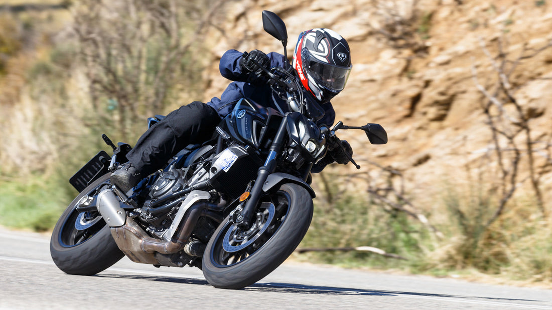 Yamaha MT-07: Stad vs. Snelweg – Slimme Tips voor Elke Rijstijl