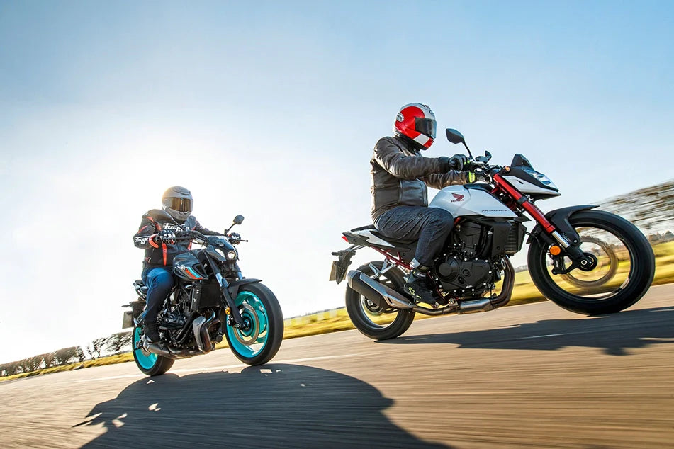 Yamaha MT-07 vs de rest – waarom hij nog steeds de koning is van het middengewicht