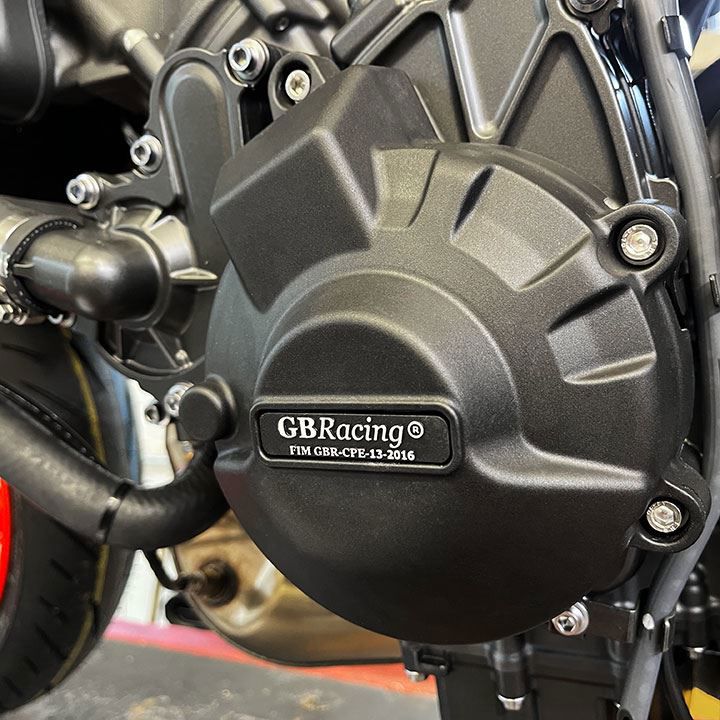 Gb-Racing Dynamo Cover Yamaha Mt-09 / Tracer / Xsr900 / Scrambler '21-