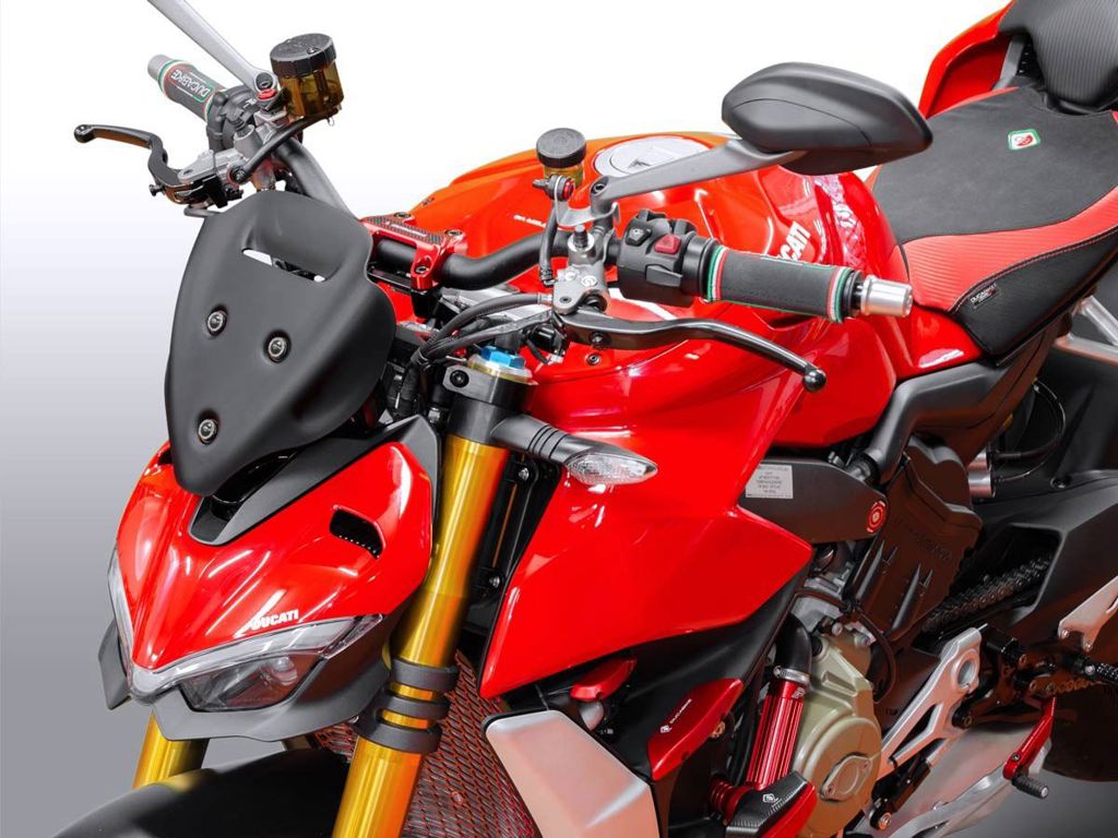 WRS SPORT WINDSCREEN