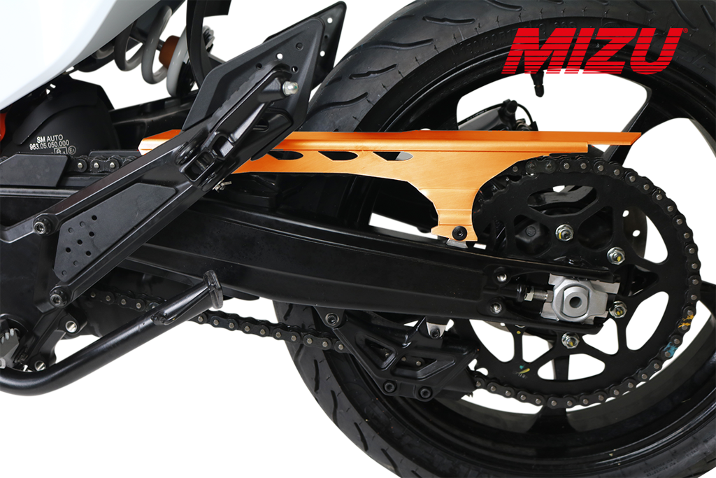 MIZU Kettingbeschermer - KTM 125 Enduro R 2025-2026 | 125 SMC R 2025-2026 en meer - Fly-Serie - Oranje / Zwart