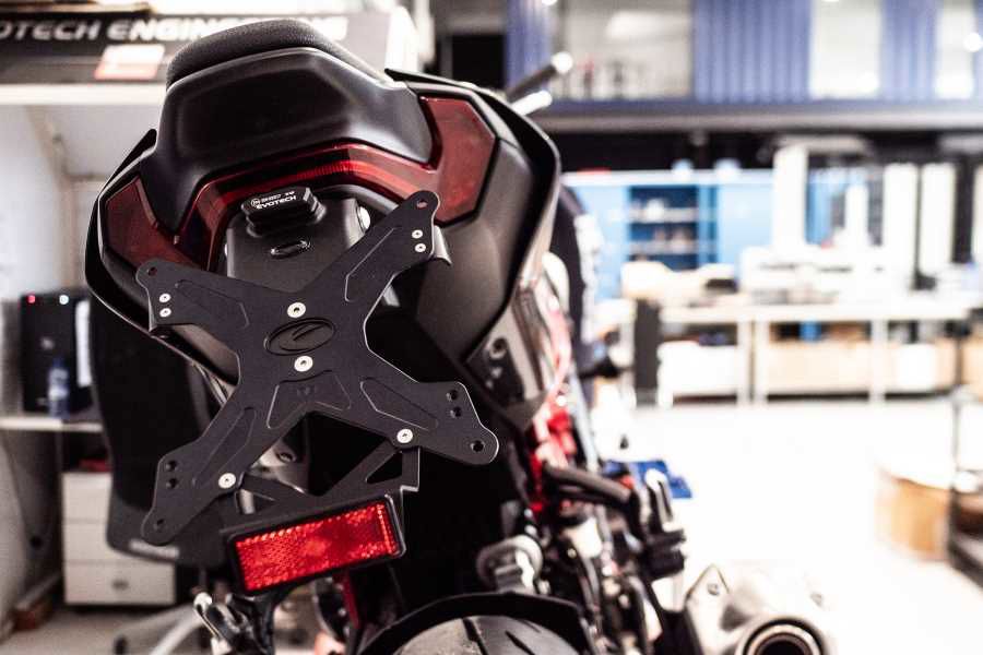 Kentekenplaathouder Evotech Kawasaki Z900 '25-