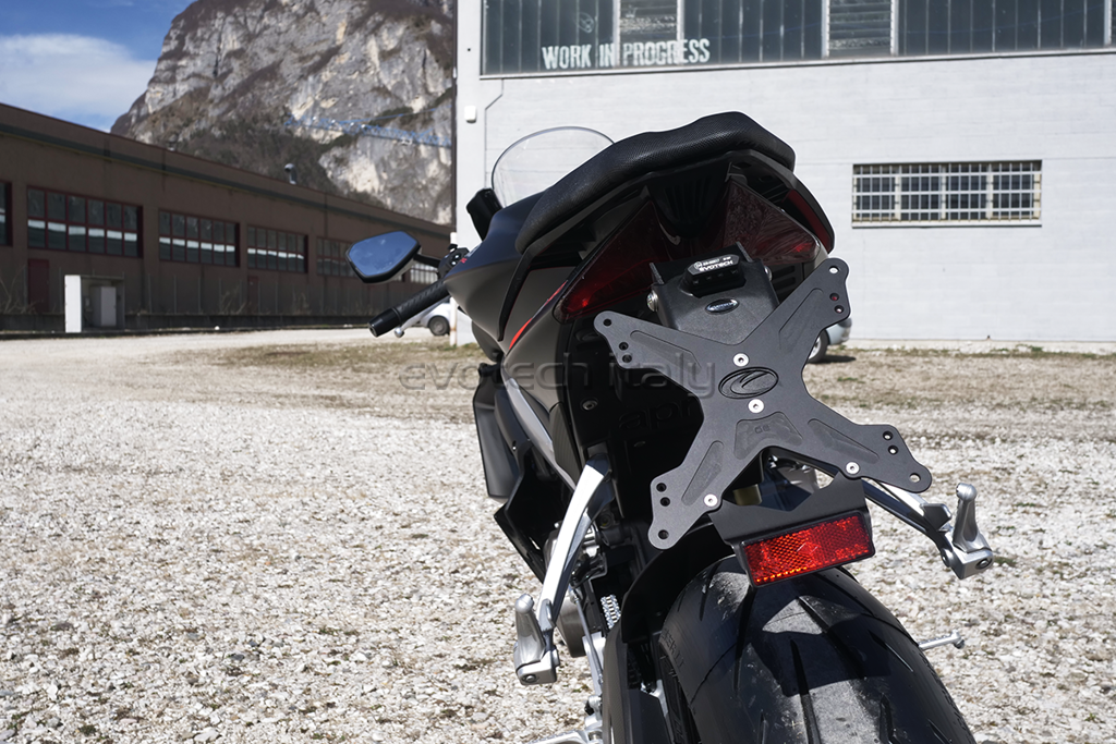 Kentekenplaathouder Evotech Aprilia Rs660 / Tuono 660 / Rs 457 / Tuono 457