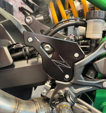 Heelplates Puig Kawasaki Z900/SE '23- zwart