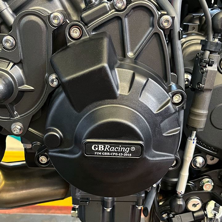Gb-Racing Dynamo Cover Yamaha Mt-09 / Tracer / Xsr900 / Scrambler '21-