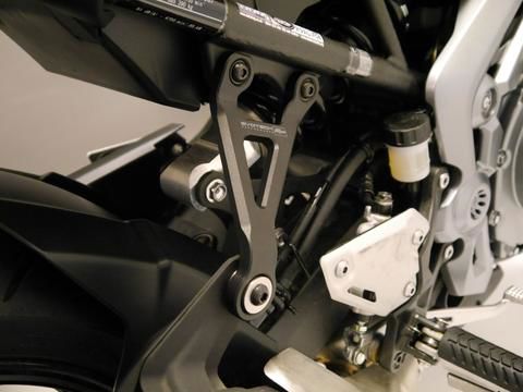 Uitlaatsteun Met Afdekplaatje Zwart Kawasaki Z900 '25-