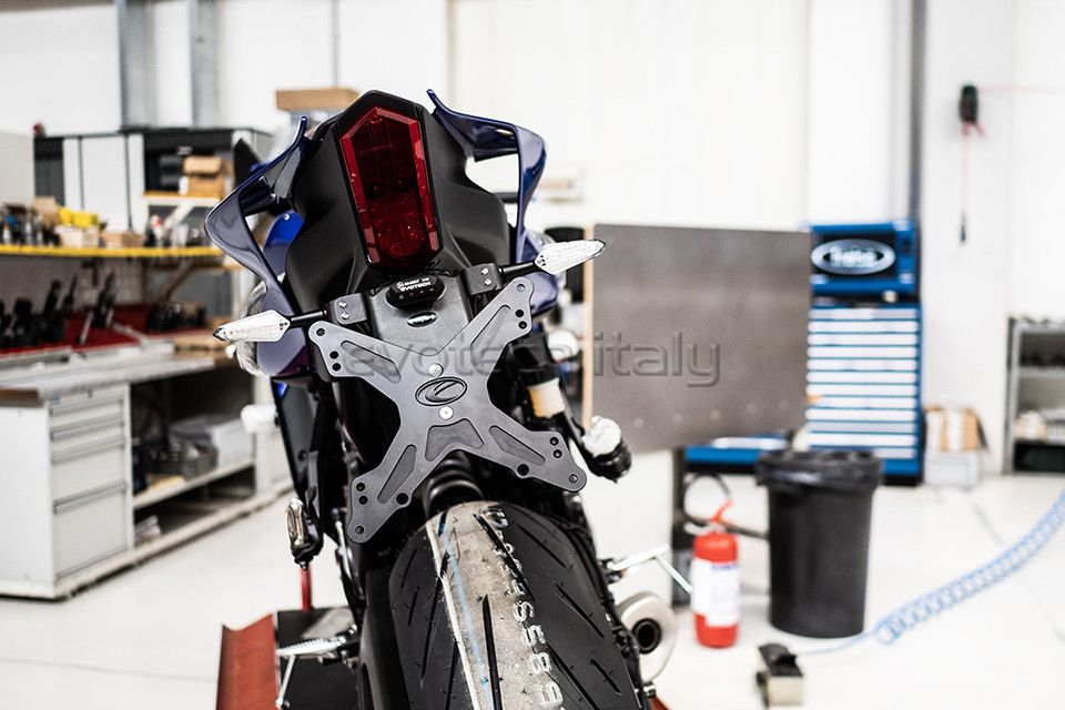 Kentekenplaathouder Evotech Yamaha Yamaha R7 '21-