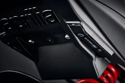Afdekplaatjes duo voetsteunen Evotech Performance Aprilia Tuono 660 '21-