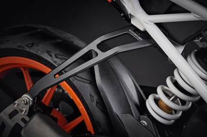 Uitlaatsteun met spanningsregelaar cover Evotech Performance KTM 390 Duke '17-