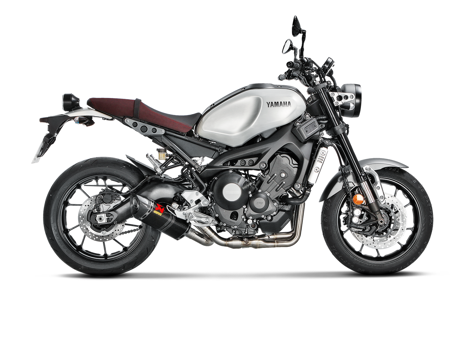 Akrapovič Uitlaat - Yamaha MT-09/FZ-09 2014-2016 | MT-09/FZ-09 2017-2020 | XSR 900 / GP 2016-2021 - Racing Line (Carbon) - Motor Accessoires