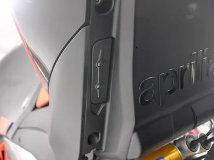 Uitlaatsteun met afdekplaatje Evotech Performance Aprilia RSV4 Factory '21-24