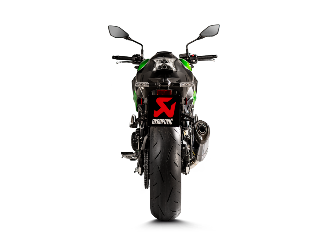 Akrapovic uitlaat Kawasaki Z900 Slip-On Line Carbon/Titanium (2020-2024)