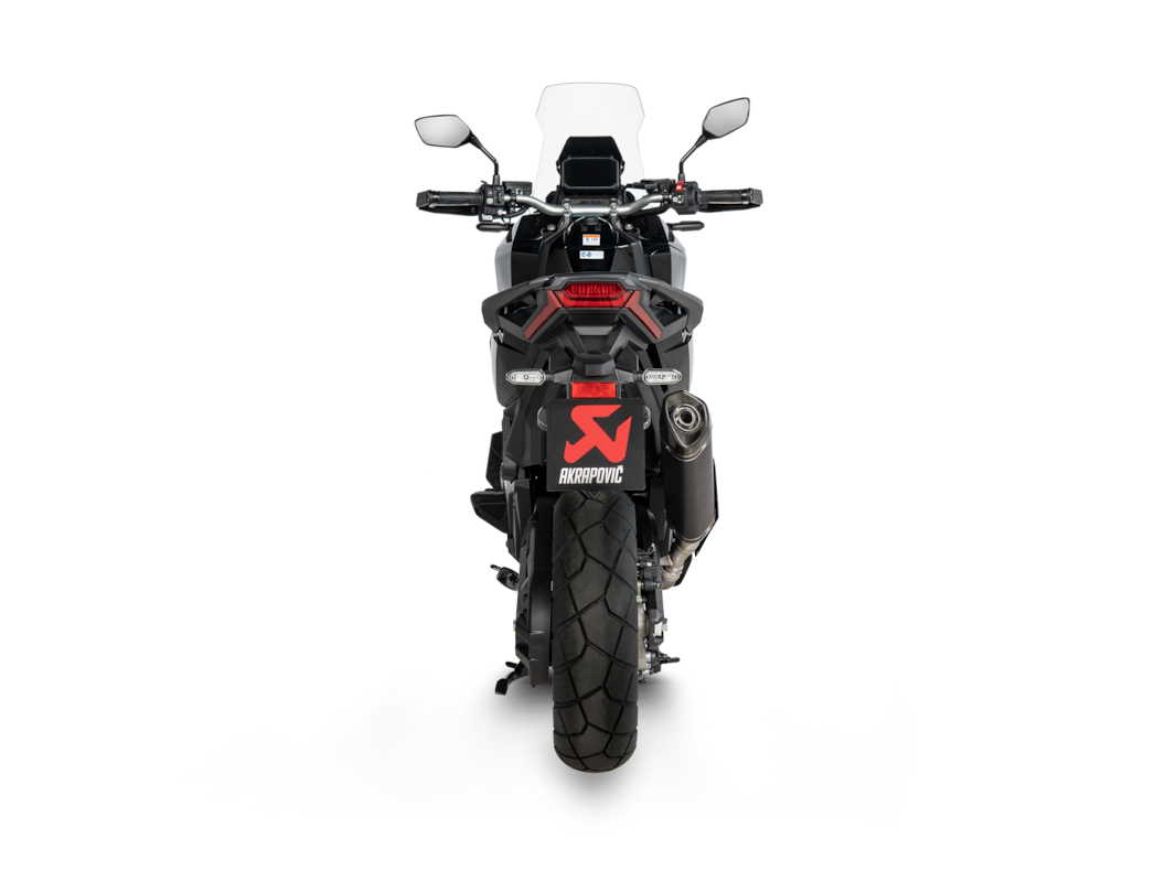 Akrapovic uitlaat Honda X-ADV 750 Slip-On Line (Titanium)