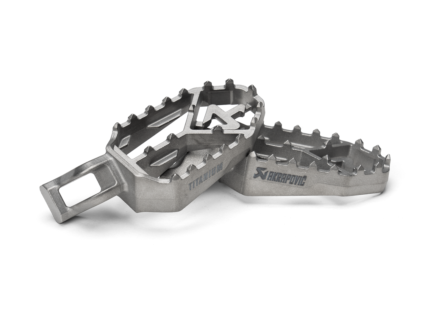 Optionele Akrapovič Uitlaat Accessoires - Triumph Tiger 1200 GT / RALLY 2018-2026 | Tiger 800 XC/XR/XRx/XCx/XRT/XCA 2011-2020 | Tiger 850 / 900 2020-2026 - Adventure Footpeg Set (Titanium) - Motor Accessoires