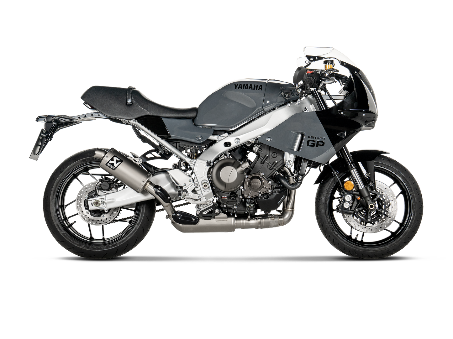 Akrapovič Uitlaat - Yamaha XSR 900 / GP 2022-2026 - Racing Line (Titanium) - Motor Accessoires