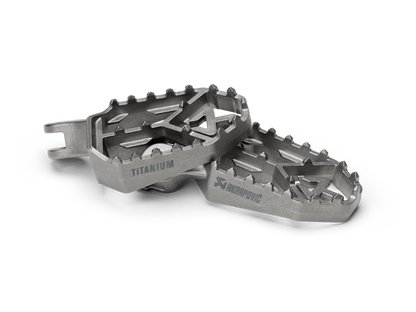 Optionele Akrapovič Uitlaat Accessoires - Ducati Multistrada V2 / S 2025-2026 | Multistrada V4 / S / RS / RALLY 2021-2026 - Adventure Footpeg Set (Titanium) - Motor Accessoires