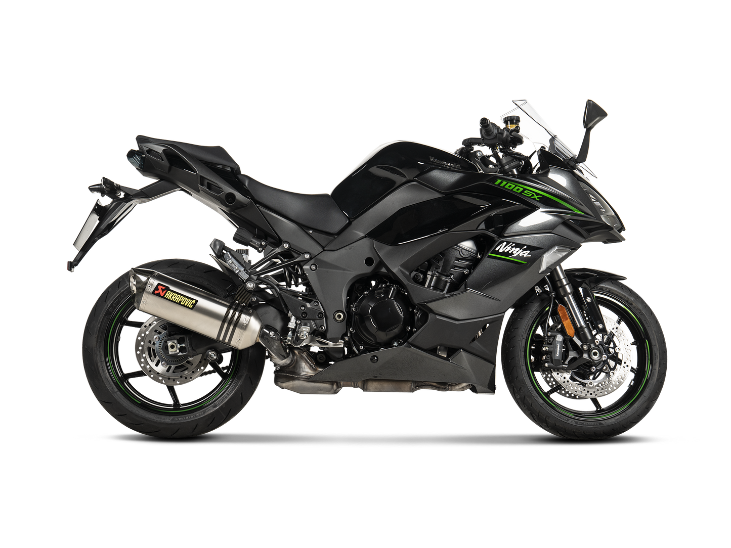 Akrapovič Uitlaat - Kawasaki Ninja 1000SX 2020-2024 | Ninja 1100SX 2025-2026 - Slip-On Line (Titanium) - Motor Accessoires